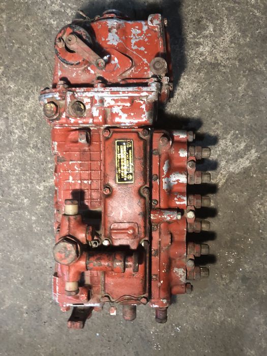 Насос топлівний