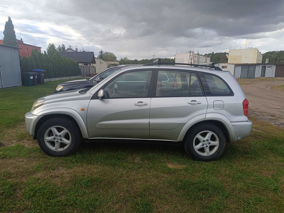 Toyota RAV4 2.0 b+g