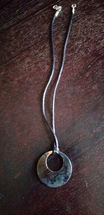 Colar e brincos de ferro Raven Iron
