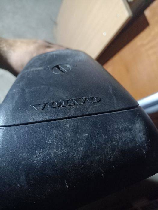 Belki/poprzeczki dachowe Volvo - bagażnik samochody