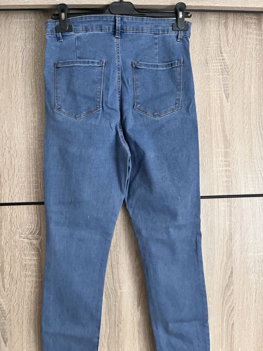 Spodnie jeansowe Primark r.L