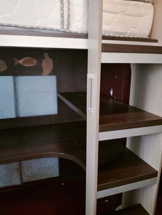 Дитяча стінка з ліжком