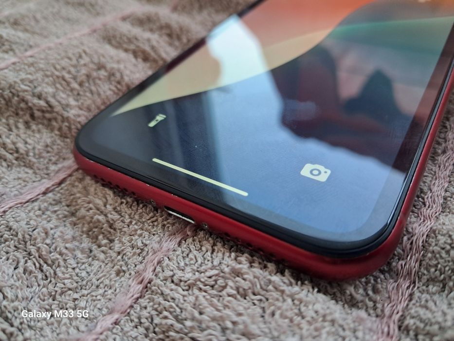 Продам Iphone XR