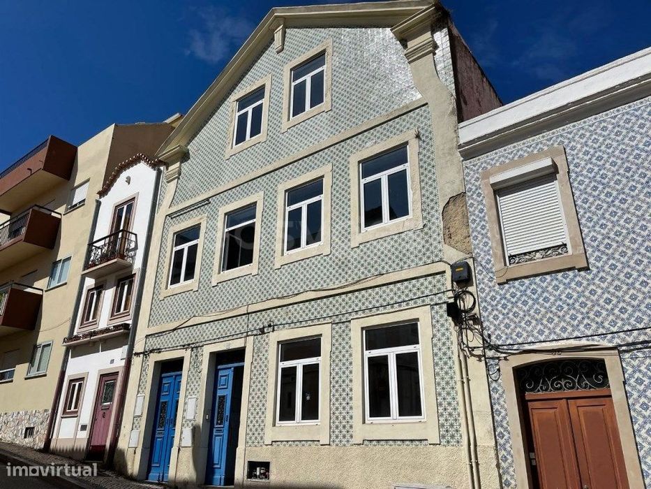 Moradia de 3 pisos zona central da Figueira da Foz a 300 m da Praia — Buarcos, Coimbra