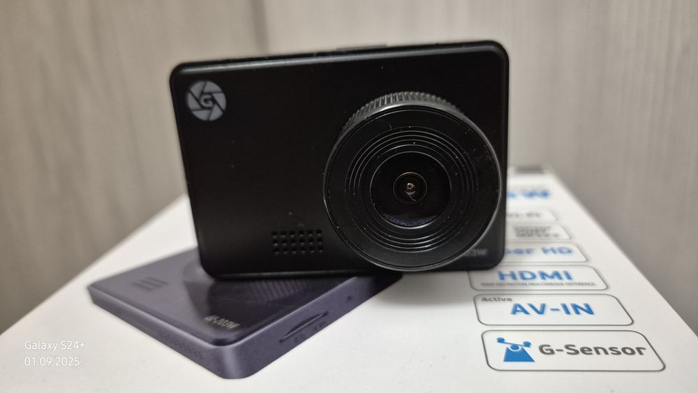 Видео регистратор GLOBEX  ge205w