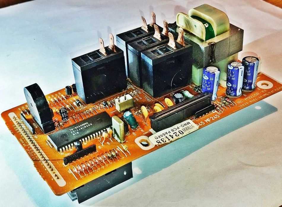 Płyta główna mikrofalówki SAMSUNG M9G45. Sprawna.