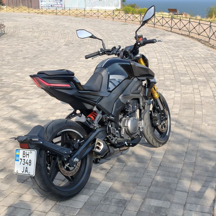 MORBIDELLI F352 street