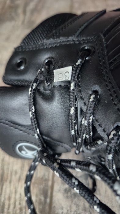 Шкіряні ботинки підліткові