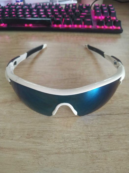 Продам велоочки.