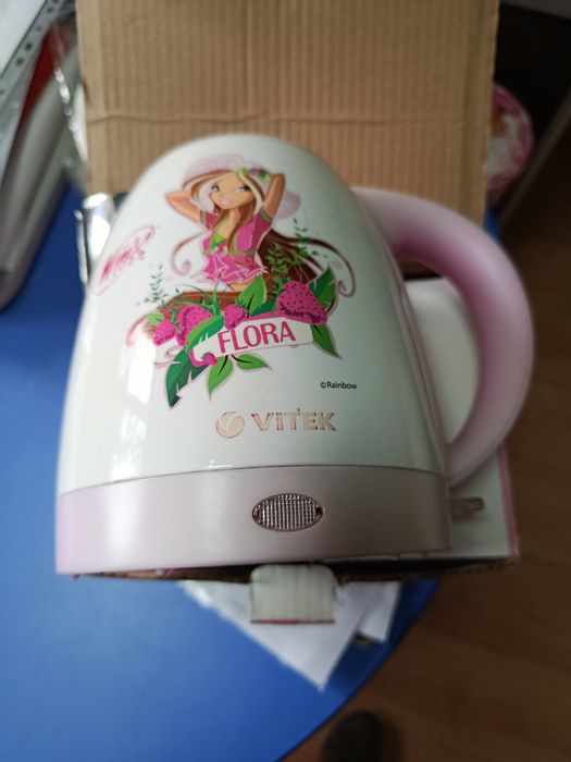 Електро чайник 1,2 літра Vitek Winx 1001 FL