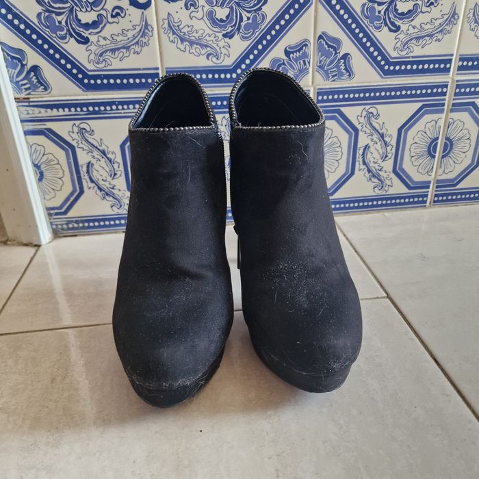 Botas Camurça novas
