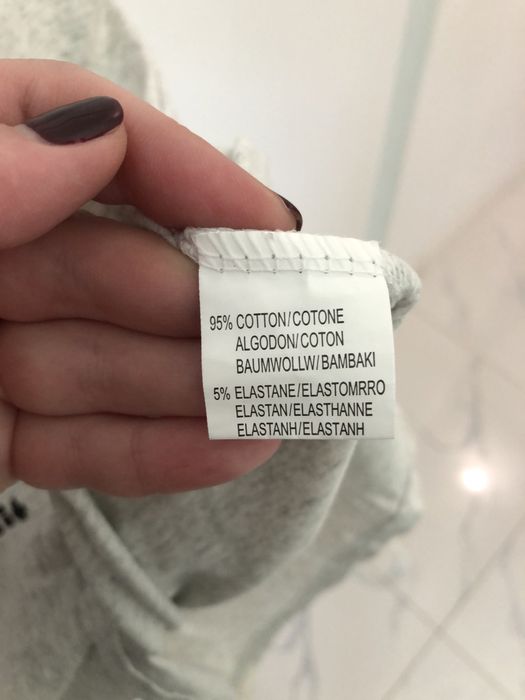 Жіноча футболка