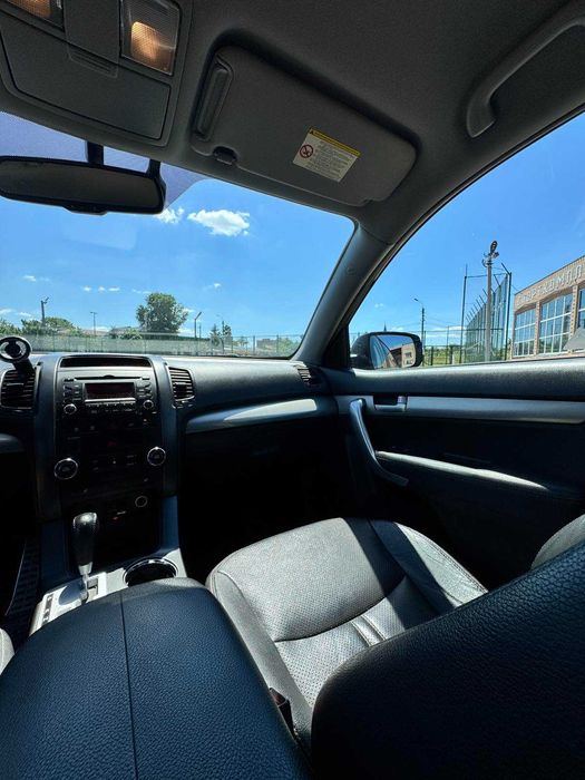 продам сімейне авто KIA SORENTO ||