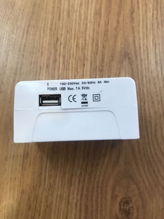 Adaptador universal de tomadas