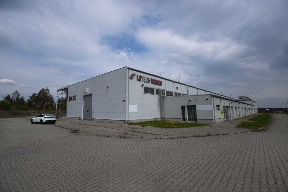 Wynajmę hale produkcyjno- magazynową 2200m2