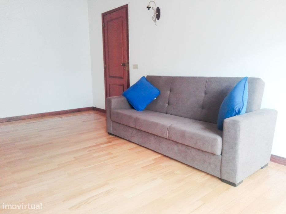 Apartamento T2 em Coimbra (Celas)