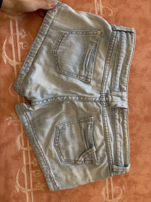 Calções de ganha azul claro.