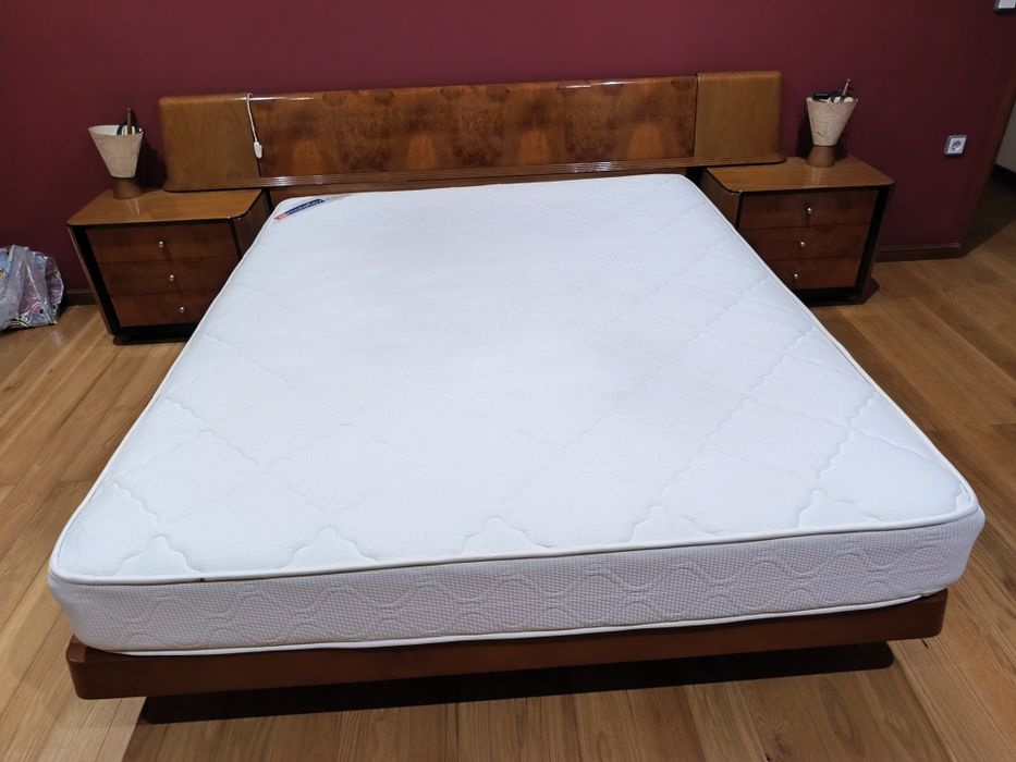 Quarto completo em muito bom estado