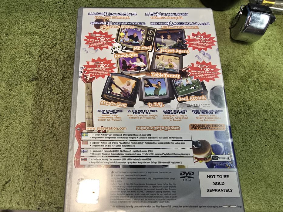 6 gier na konsolę PS2 vintage.