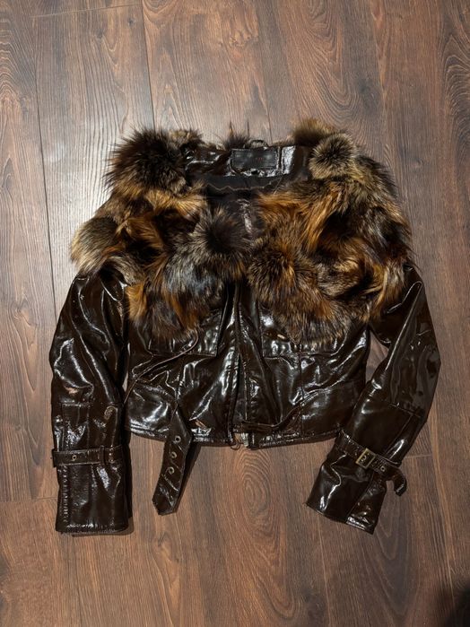 Вінтажна шкіряна куртка косуха з хутряним коміром