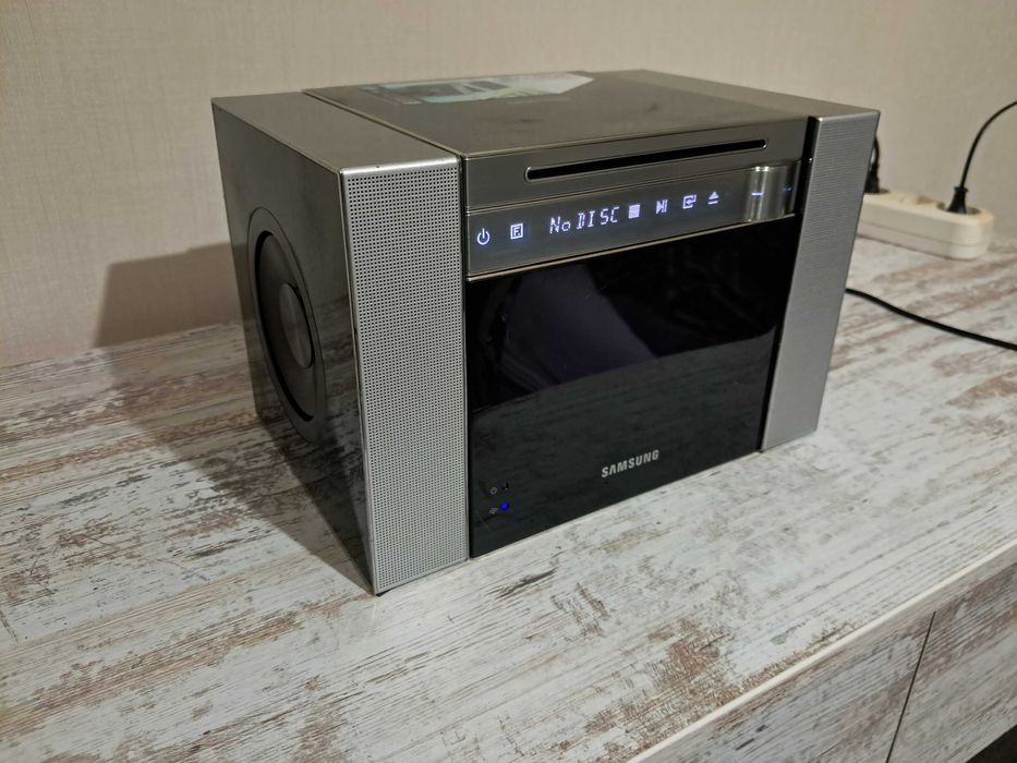 Музичний центр 2 шт з Німеччини