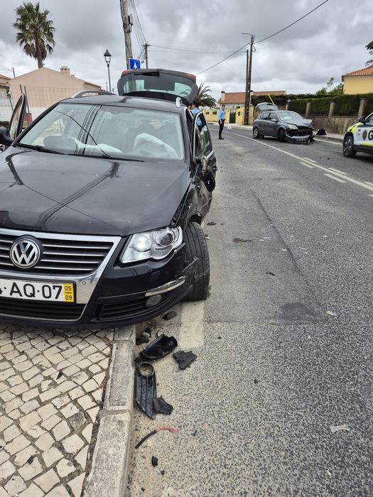VW Passat b6 2.0 TDI 140cv, versão highline de 2005.