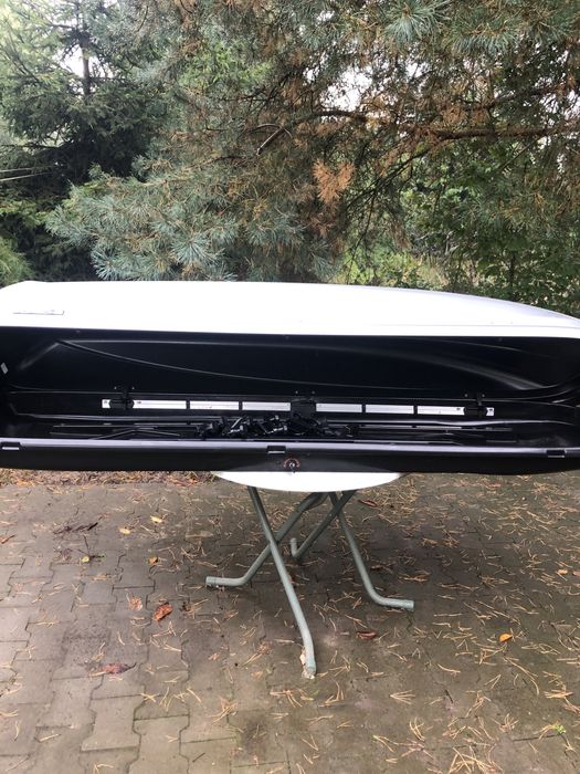 Box dachowy PORSCHE produkowany Thule
