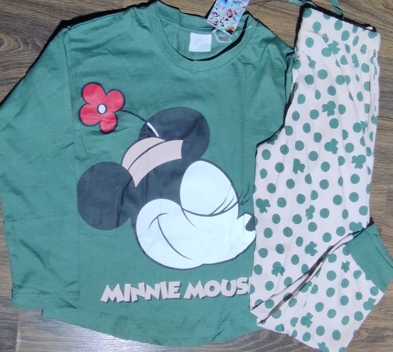 Піжами хатні костюми