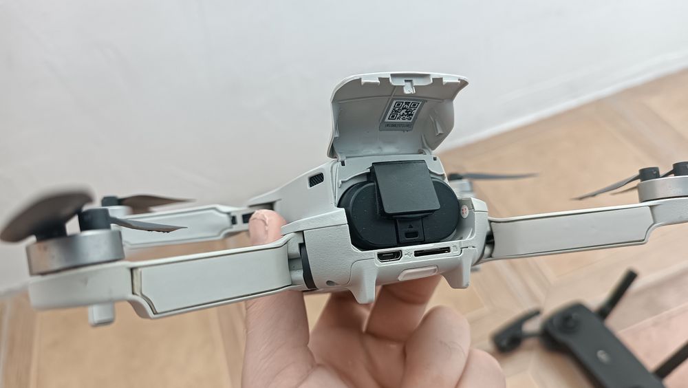 Дрон DJI Mavic Mini