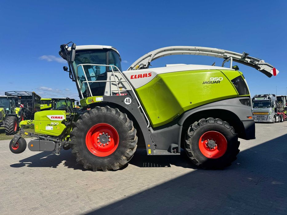 Кормозбиральний комбайн CLAAS Jaguar 950 2022 рік, 1131/702 мото/год