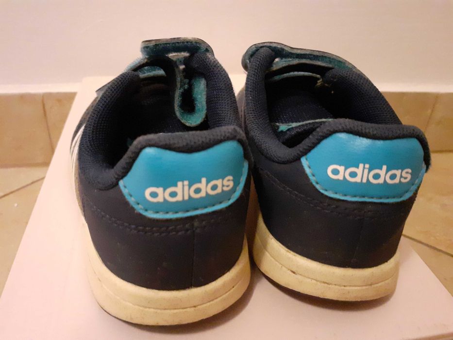 Buty sportowe adidas rozmiar 26, stan bardzo dobry