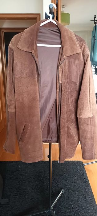 Casaco em couro/pele