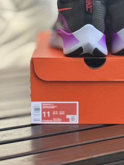Nike Zoom Fly 4 - Carbono - Novos