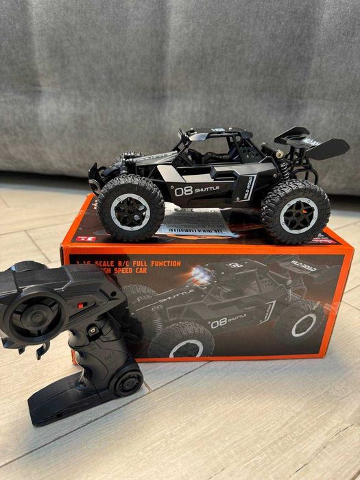 Радіокерована машинка. ТІЛЬКИ синього кольору.  Нова.  20 км/год.