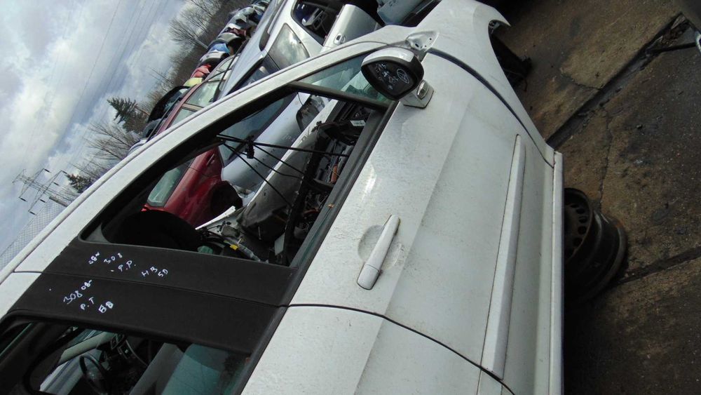 Paz55 Drzwi prawe przednie peugeot 308 T7 08r 5D HB EWPB wysyłka