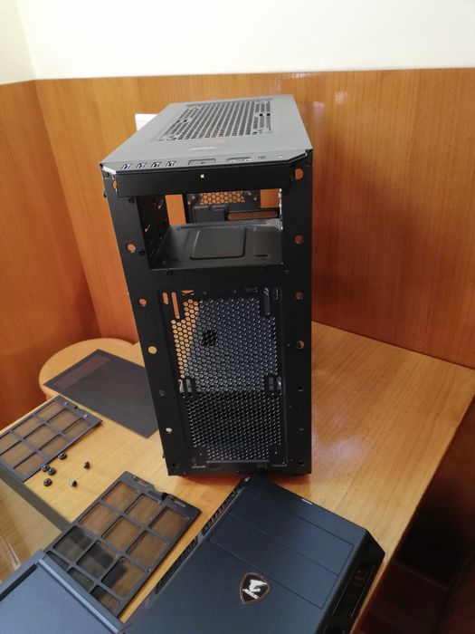 Caixa/Desktop PC Sharkoon S25-W