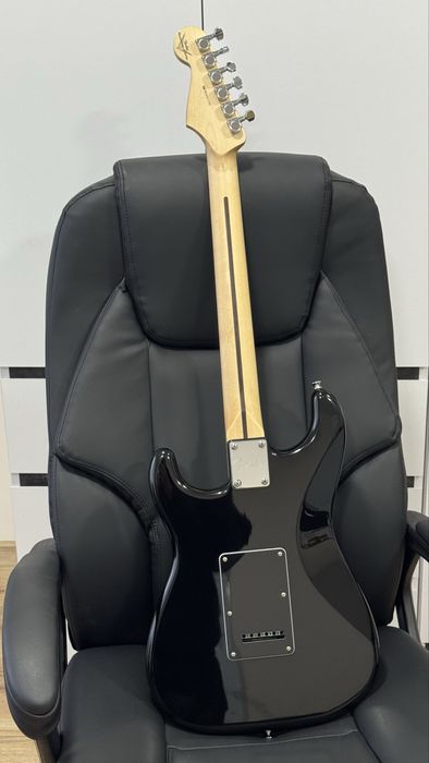 Продам електрогітару stratocaster