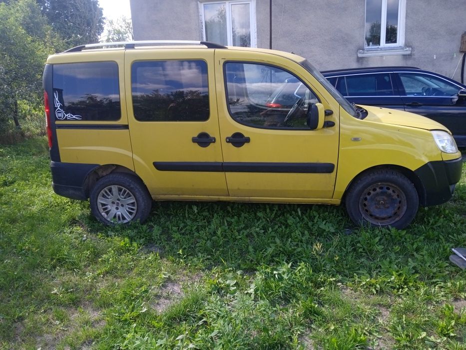 Фіат Добло 2008 року