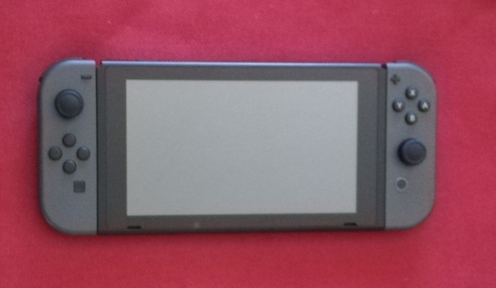 Nintendo switch pouco uso