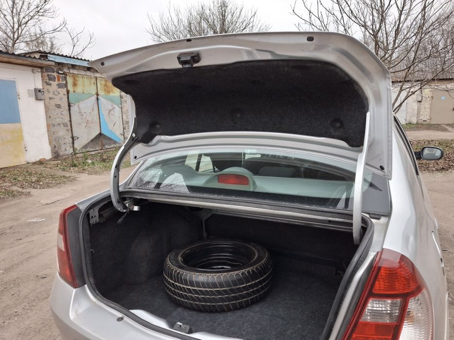 Продам рено Thalia 1,4 16 гбо 2008 рік