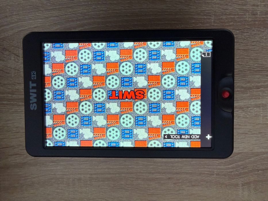 SWIT CM S75C 7” 3000nit HDR 4K HDMI монітор з SmallRig PowerADC