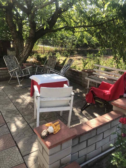 Продам двоповерховий житловий будинок у м. Лозова