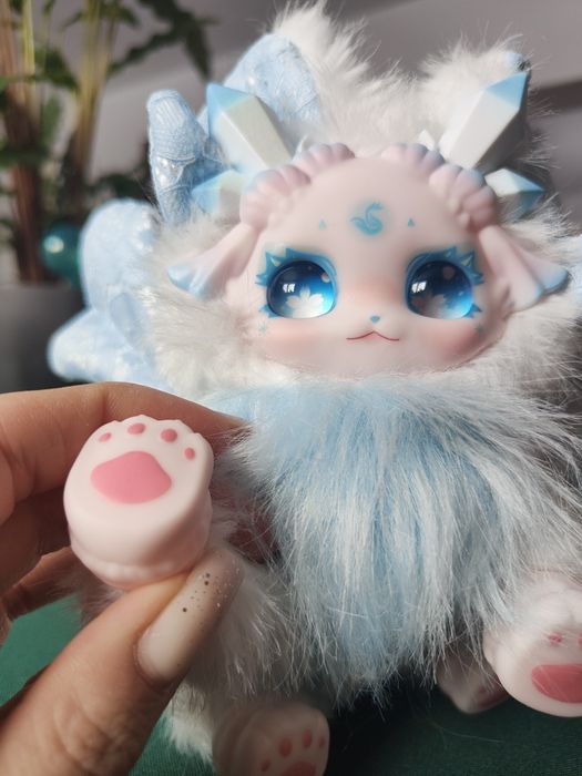 Maskotka anime  pluszak uroczy słodki kot smok fantasy