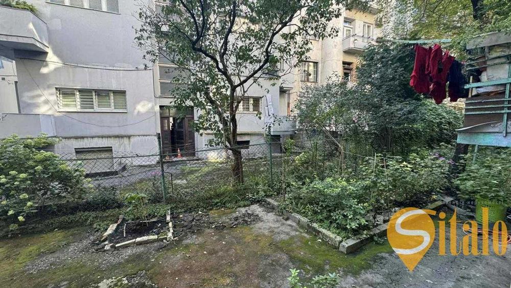 Продаж 2 кімнатної квартири у ближньому центрі Львова, вулиця Чубая