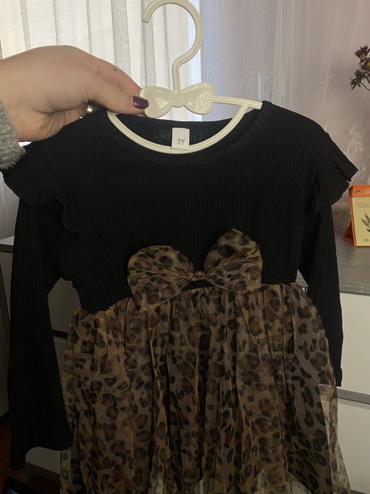 Одяг на осінь для дівчинки на 1-2 роки.