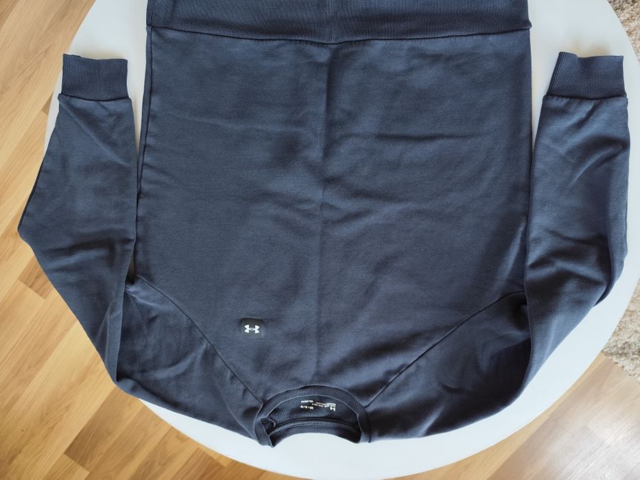 Męska bluza firmy UNDER ARMOUR