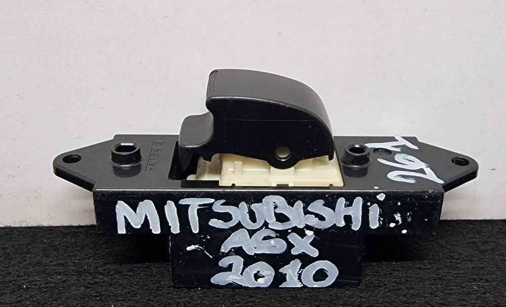 Comando / Botão / Interruptor Vidros Trás Esquerdo MR587944 - MITSUBISHI ASX