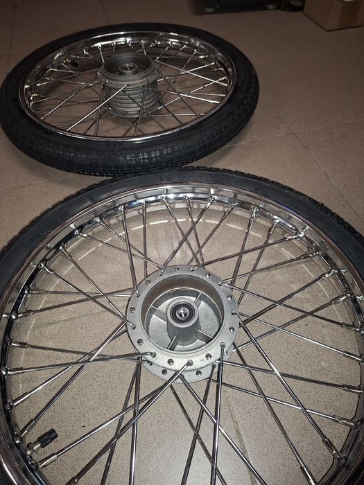 Odrestaurowane wycentrowane kola r17"romet ogar 200,205