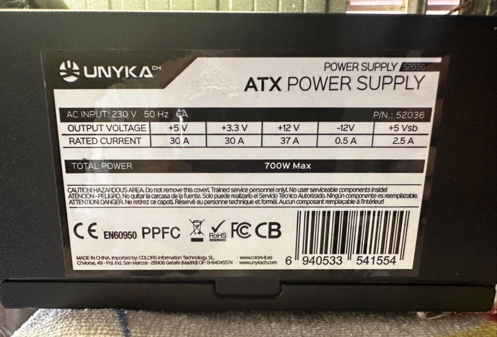 Fonte de alimentação 700w Max UNYKA ATC Power Supply