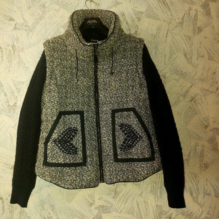 Демісезонна куртка-жилет DESIGUAL. Розмір L.